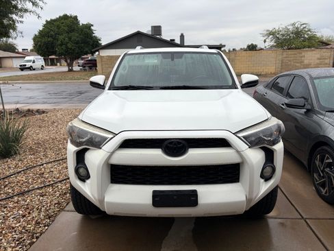 Used 2016 Toyota 4Runner SR5 image 1