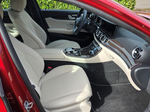 Used 2019 Mercedes-Benz E 450 4MATIC Sedan image 13