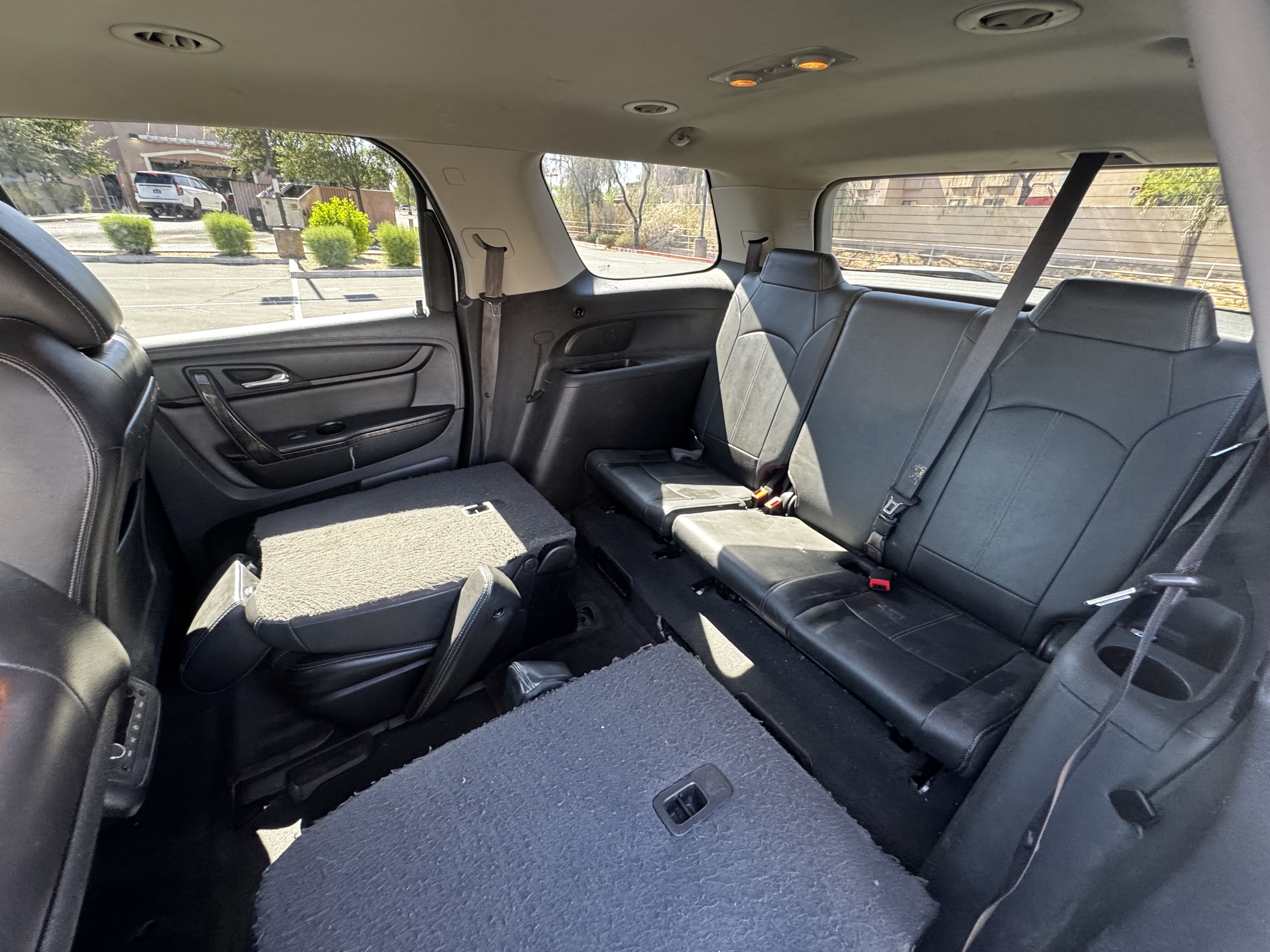 Used 2017 GMC Acadia Limited SLT FWD image 16