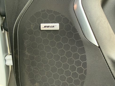 Used 2021 Chevrolet Tahoe LT w/ LT Signature Package image 9