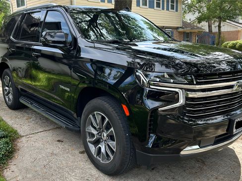 Used 2022 Chevrolet Tahoe LT w/ Luxury Package image 8