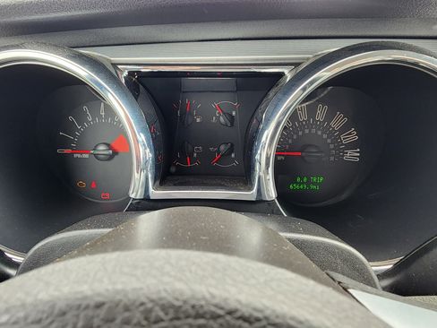 Used 2006 Ford Mustang GT Premium image 7