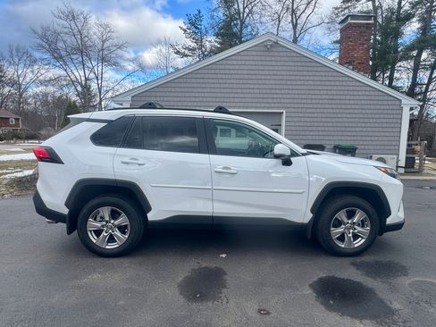 Used 2023 Toyota RAV4 XLE image 6