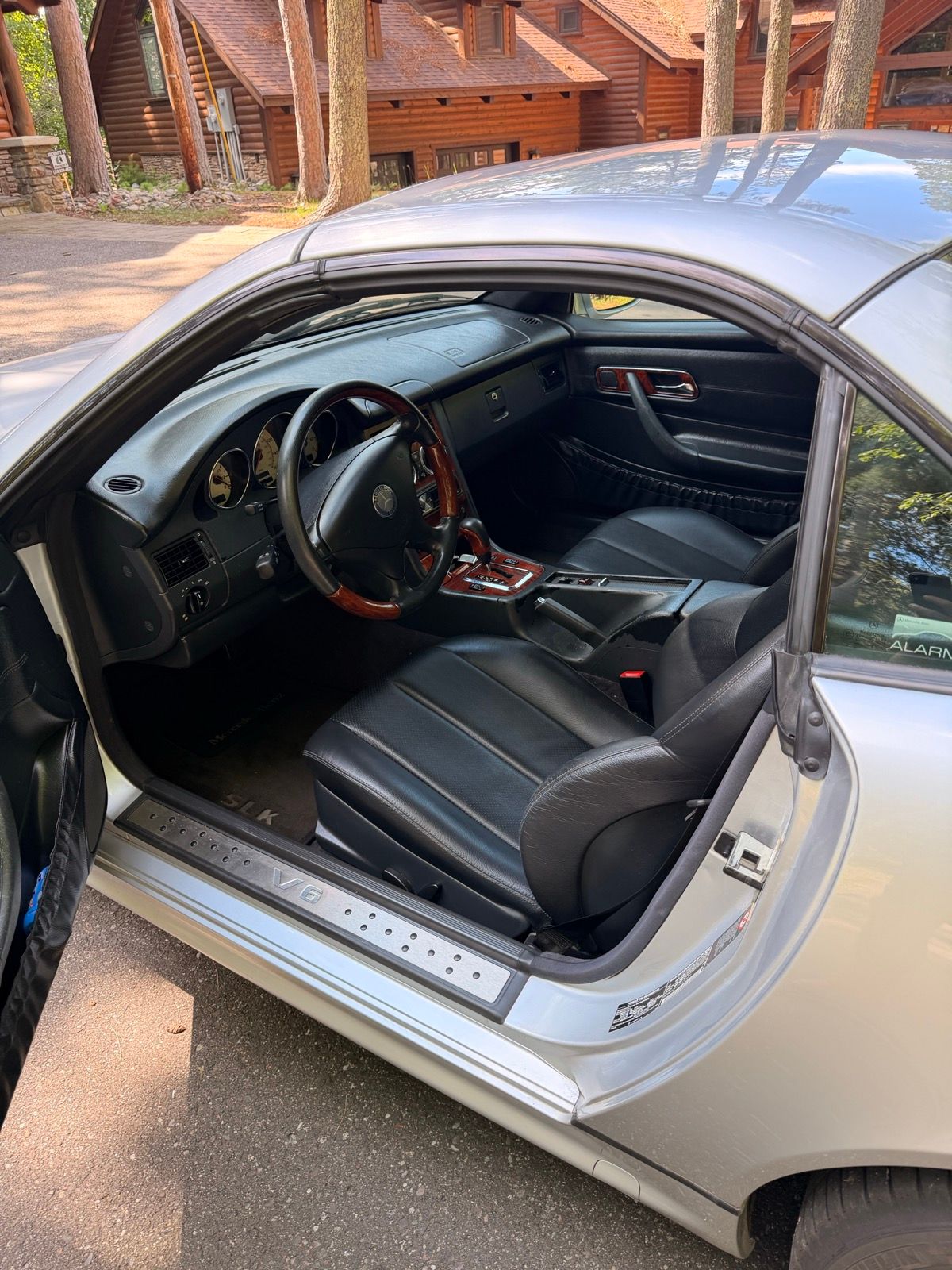 Used 2001 Mercedes-Benz SLK 320 image 8