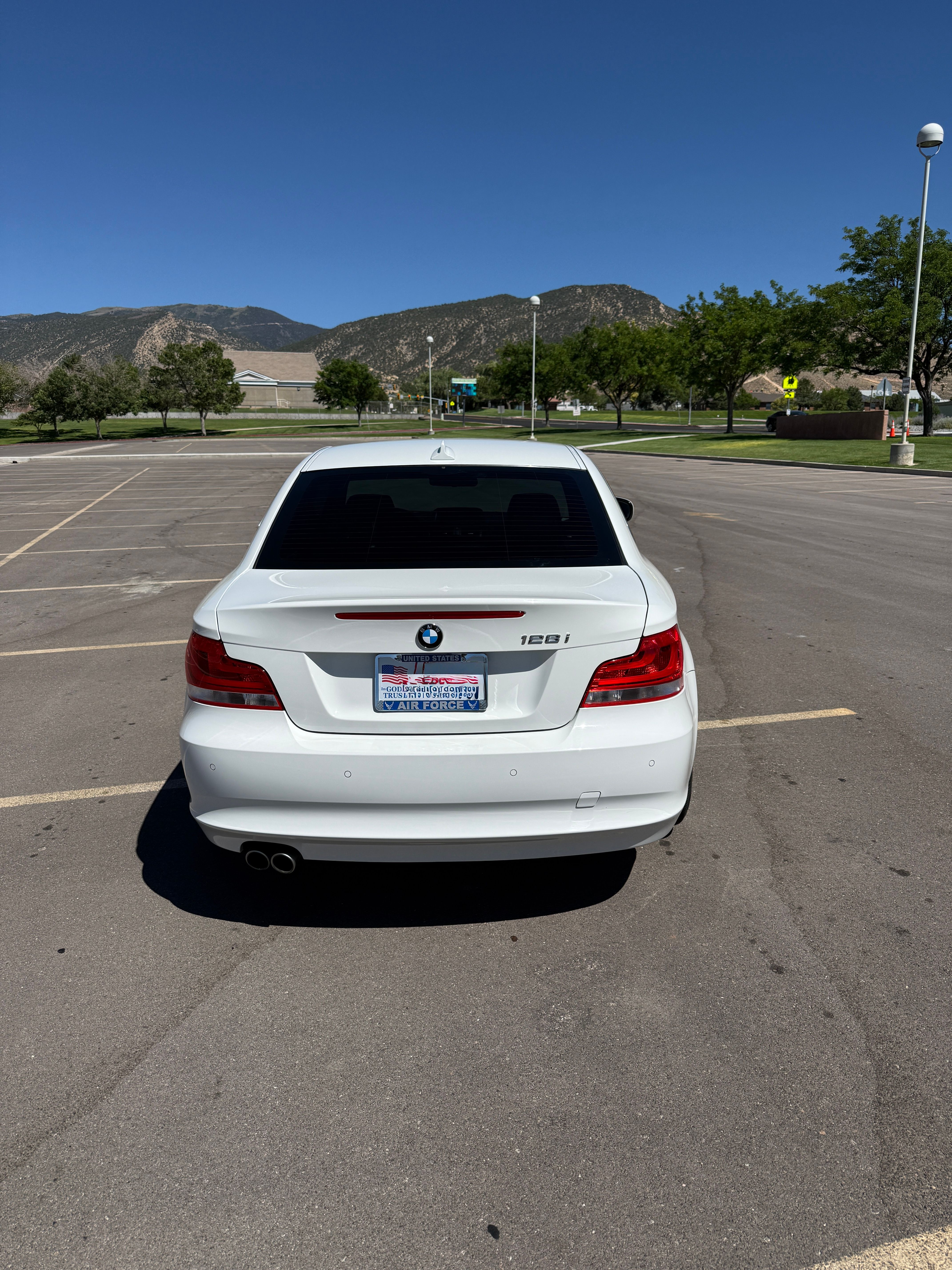 Used 2012 BMW 128i Coupe RWD image 5