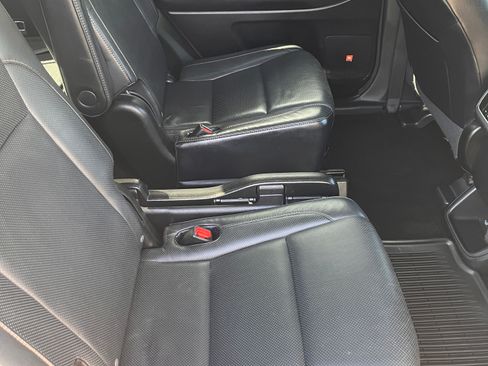 Used 2016 Toyota Highlander Limited AWD/4WD image 13