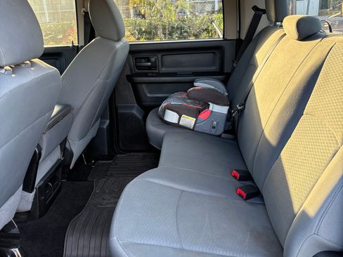 Used 2014 RAM 1500 Express image 6