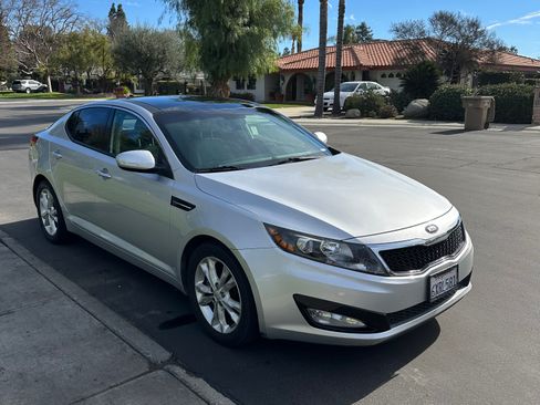 Used 2013 Kia Optima EX w/ Premium Pkg image 8