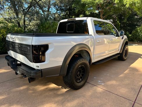 Used 2019 Ford F150 Raptor w/ Equipment Group 802A Luxury AWD/4WD image 5
