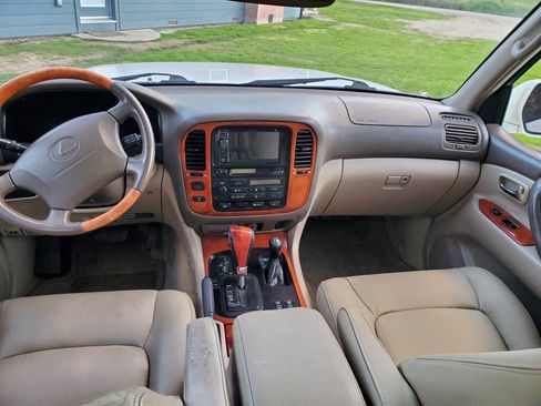 Used 2000 Lexus LX 470 4WD image 13