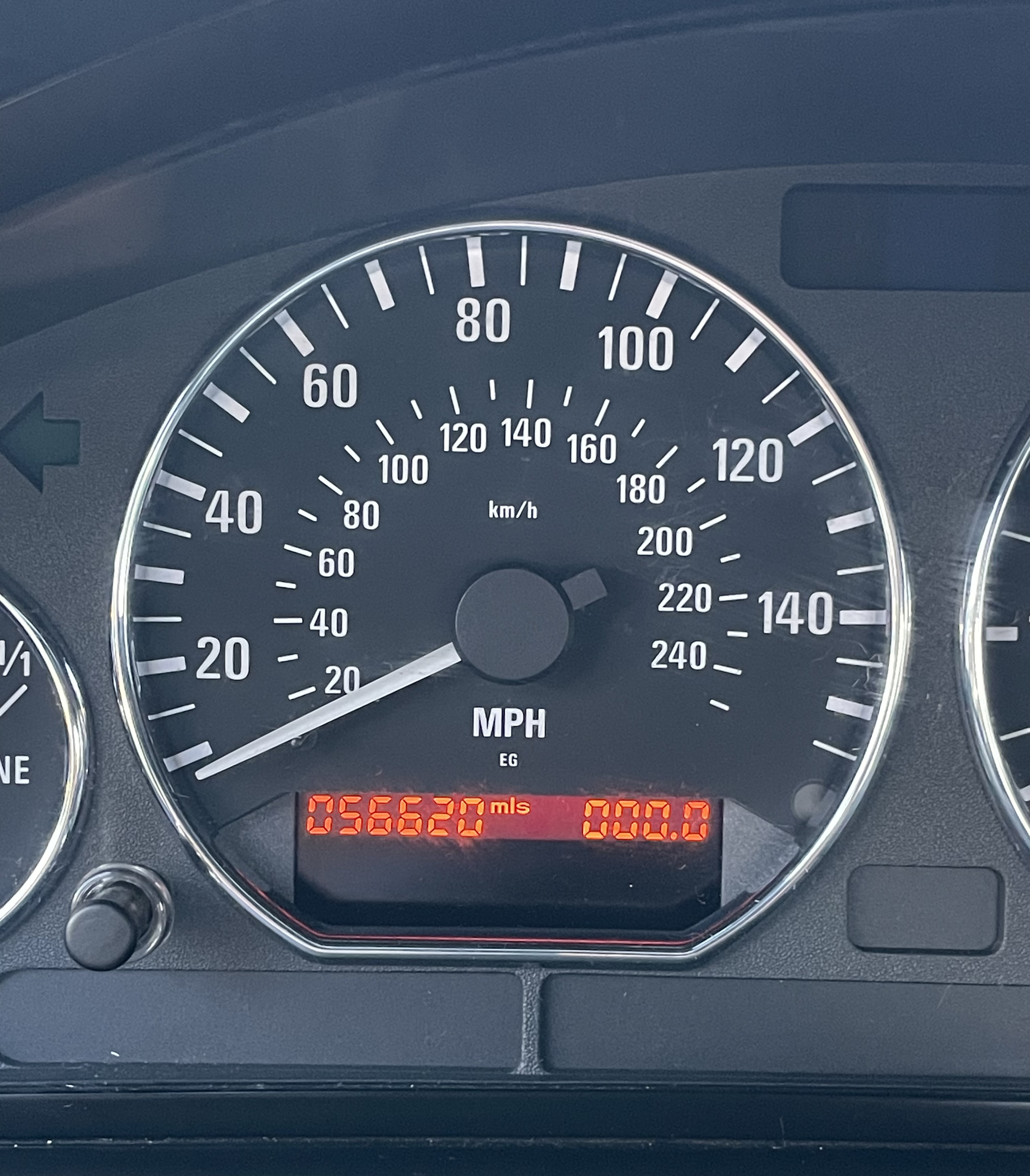 Used 2002 BMW Z3 2.5i RWD image 9