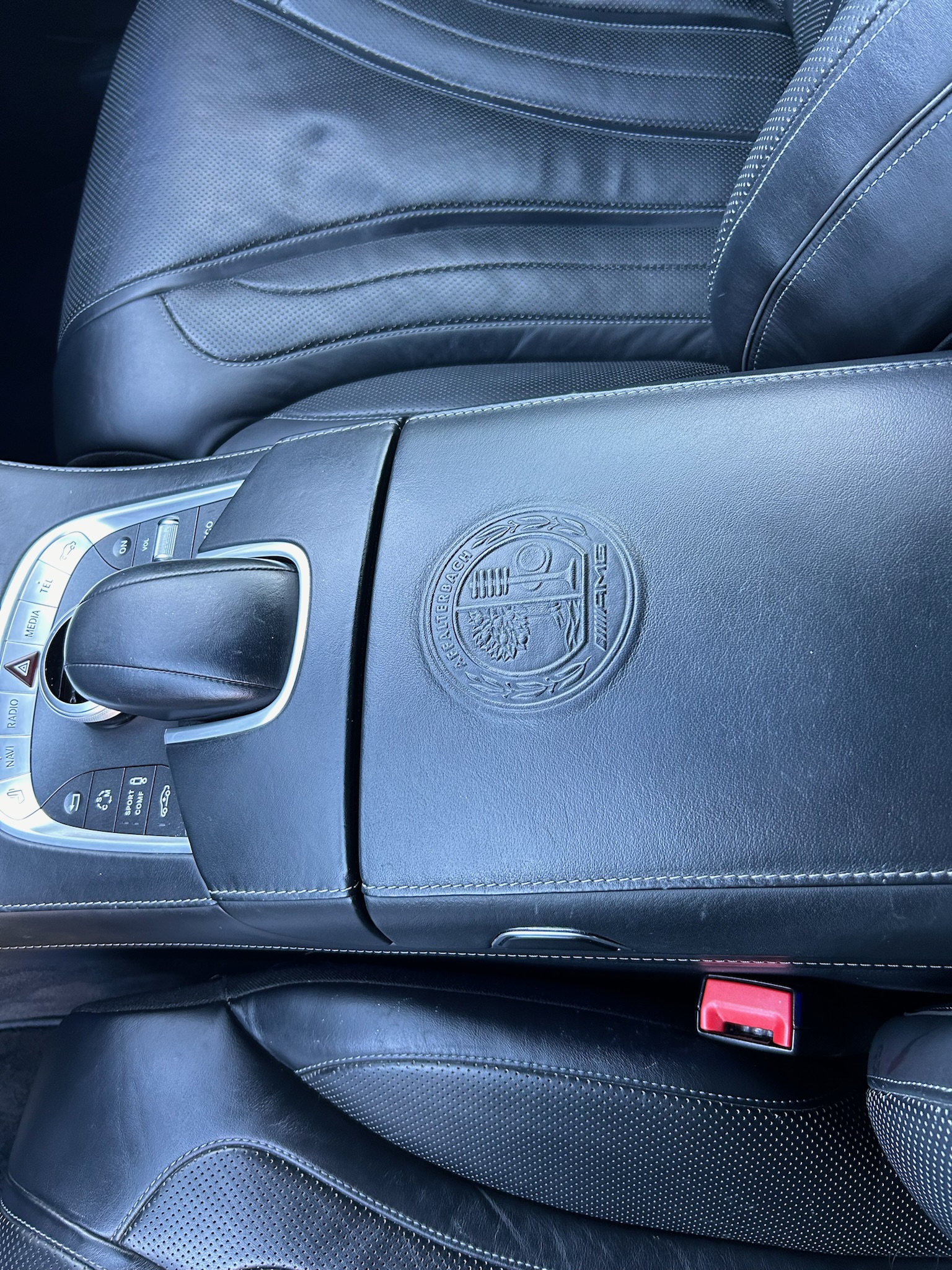 Used 2014 Mercedes-Benz S 63 AMG 4MATIC Sedan image 23