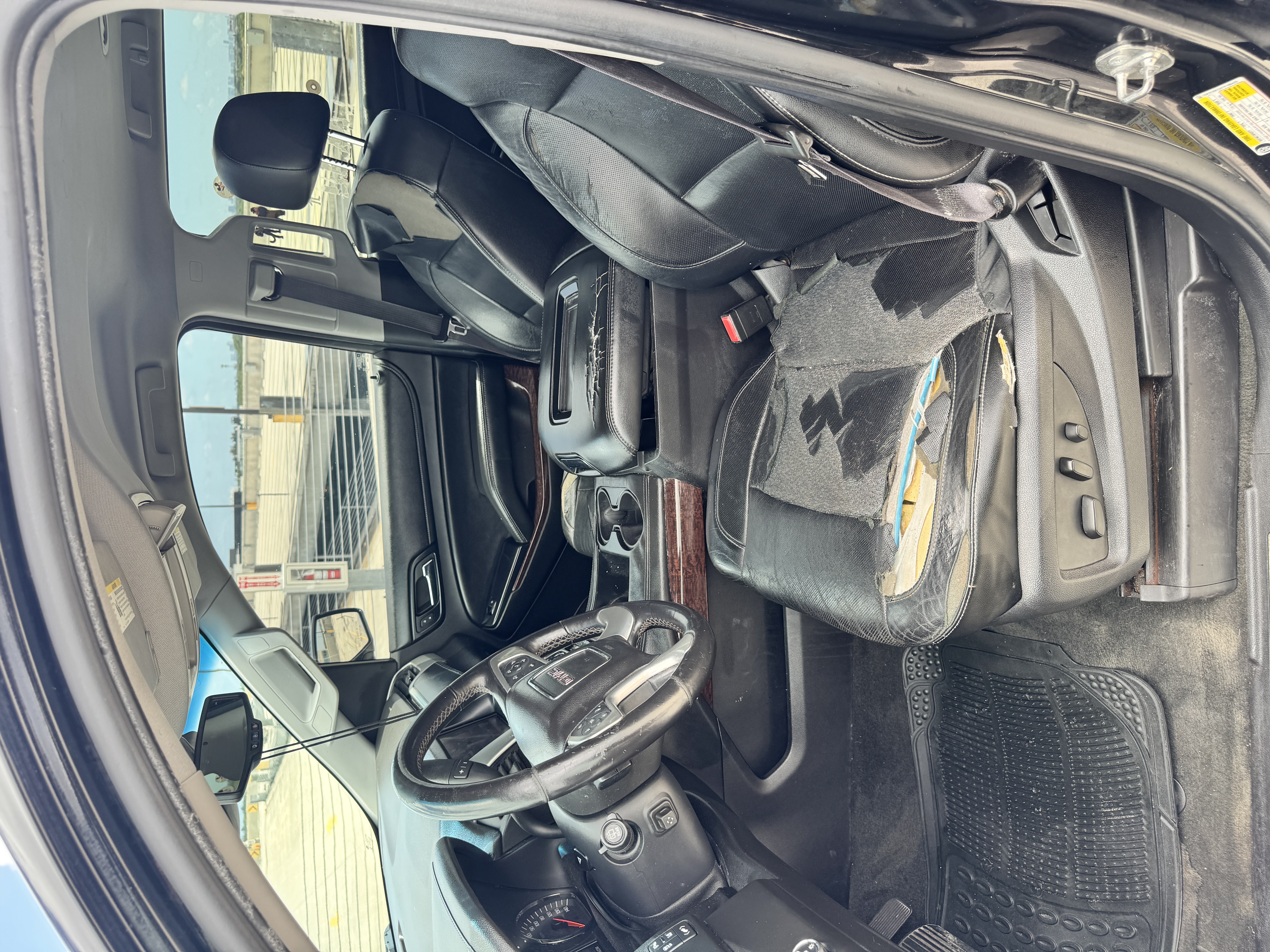 Used 2015 GMC Yukon SLT RWD image 11