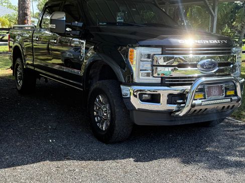 Used 2019 Ford F350 Lariat w/ Lariat Ultimate Package image 1