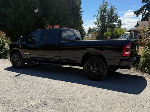 Used 2021 RAM 3500 Big Horn w/ Level 2 Equipment Group AWD/4WD image 11