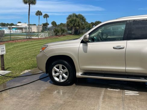 Used 2010 Lexus GX 460 AWD/4WD image 6