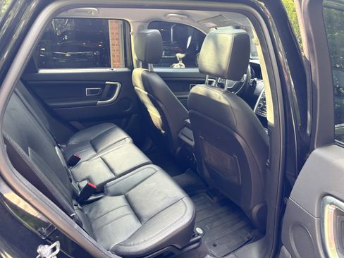 Used 2016 Land Rover Discovery Sport HSE AWD/4WD image 17