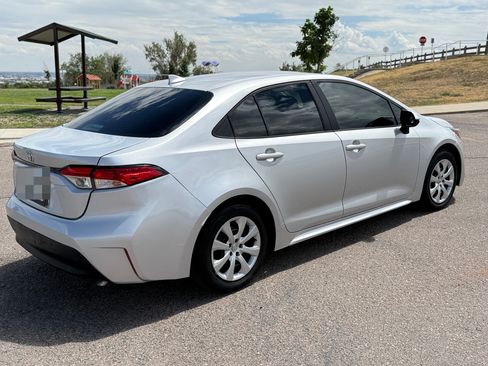 Used 2024 Toyota Corolla LE FWD image 5