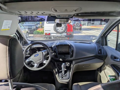 Used 2014 Ford Transit Connect XLT image 22