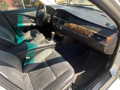 Used 2006 BMW 525i Sedan image 14