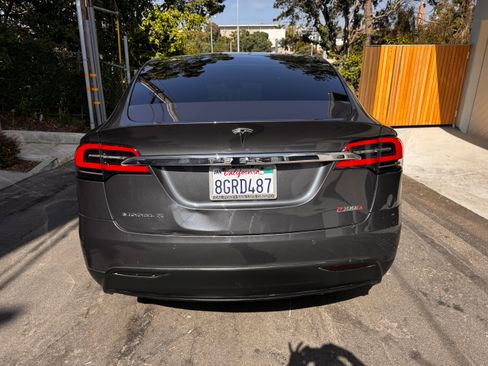 Used 2016 Tesla Model X Performance AWD/4WD image 15