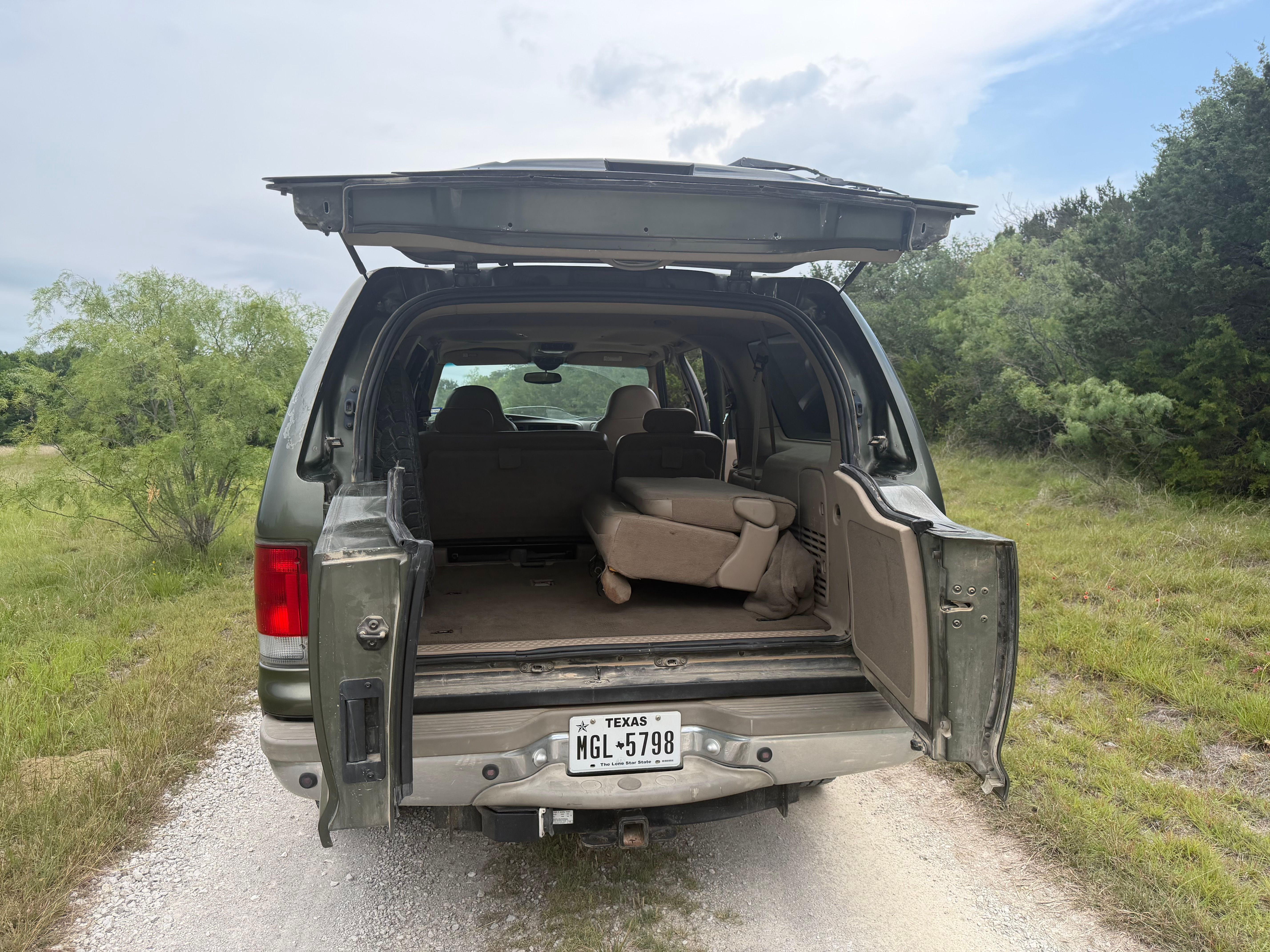 Used 2000 Ford Excursion Limited AWD/4WD image 11