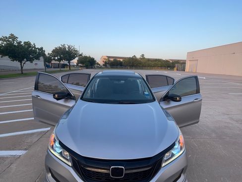 Used 2016 Honda Accord EX image 15