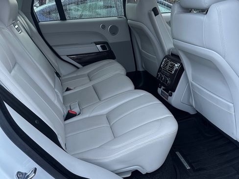 Used 2017 Land Rover Range Rover image 6