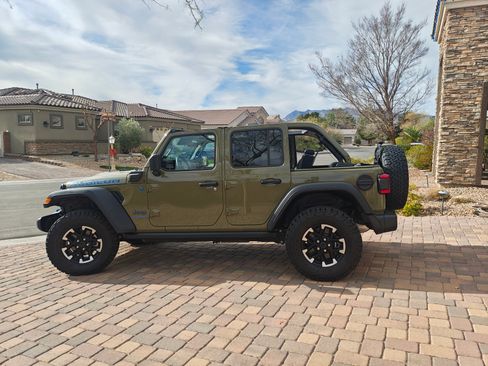 Used 2025 Jeep Wrangler Unlimited Rubicon 4xe w/ Safety Group image 11