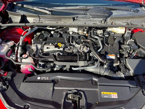 Used 2023 Toyota Prius LE image 4