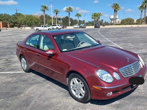 Used 2003 Mercedes-Benz E 320 Sedan image 5