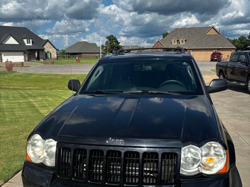 Used 2008 Jeep Grand Cherokee Laredo RWD image 2