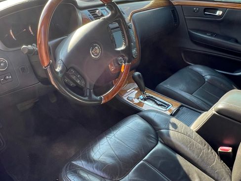 Used 2011 Cadillac DTS Platinum image 8