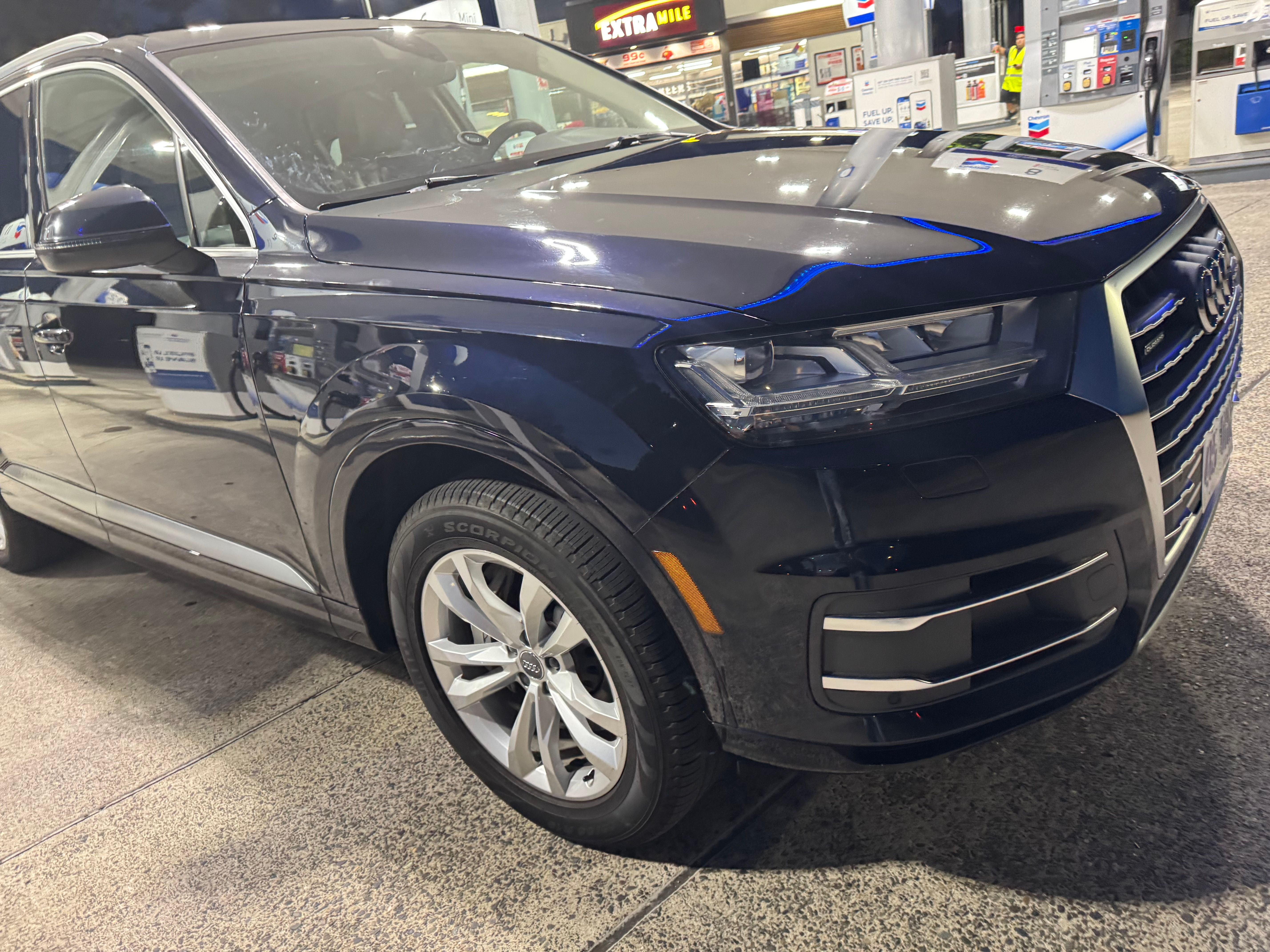 Used 2017 Audi Q7 2.0T Premium Plus w/ Premium Plus Package AWD/4WD image 4