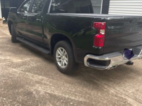 Used 2021 Chevrolet Silverado 1500 LT w/ Z71 Off-Road Package image 5