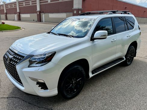 Used 2023 Lexus GX 460 w/ Black Line Special Edition AWD/4WD image 10