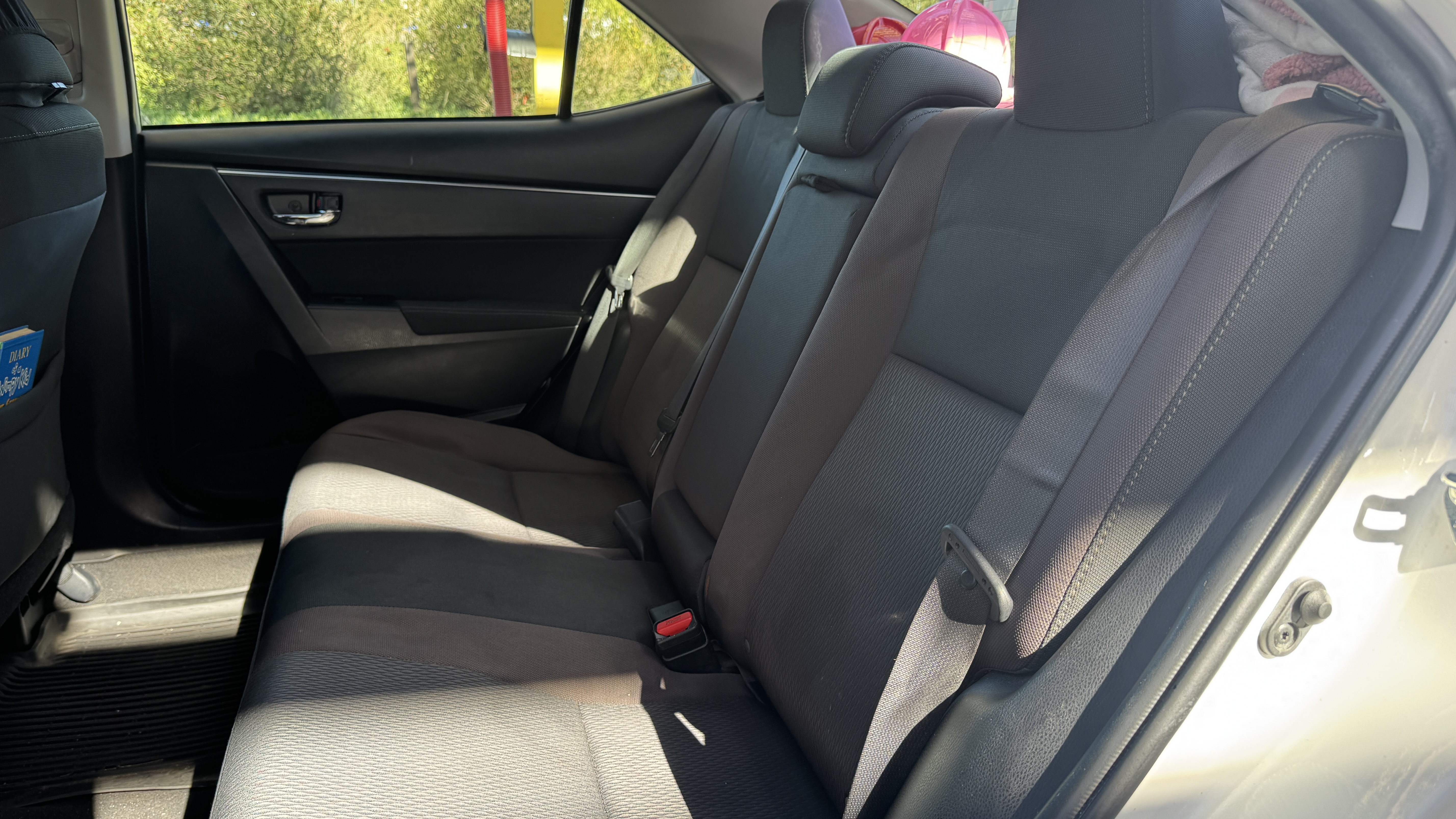 Used 2019 Toyota Corolla LE FWD image 15