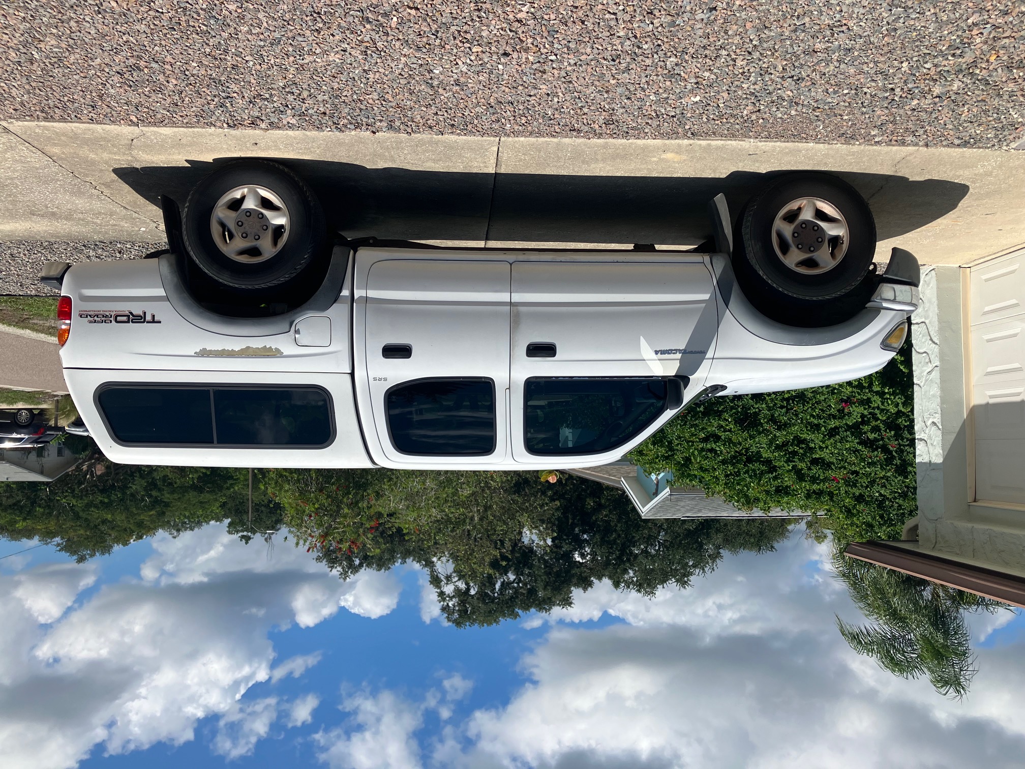 Used 2001 Toyota Tacoma PreRunner RWD image 1