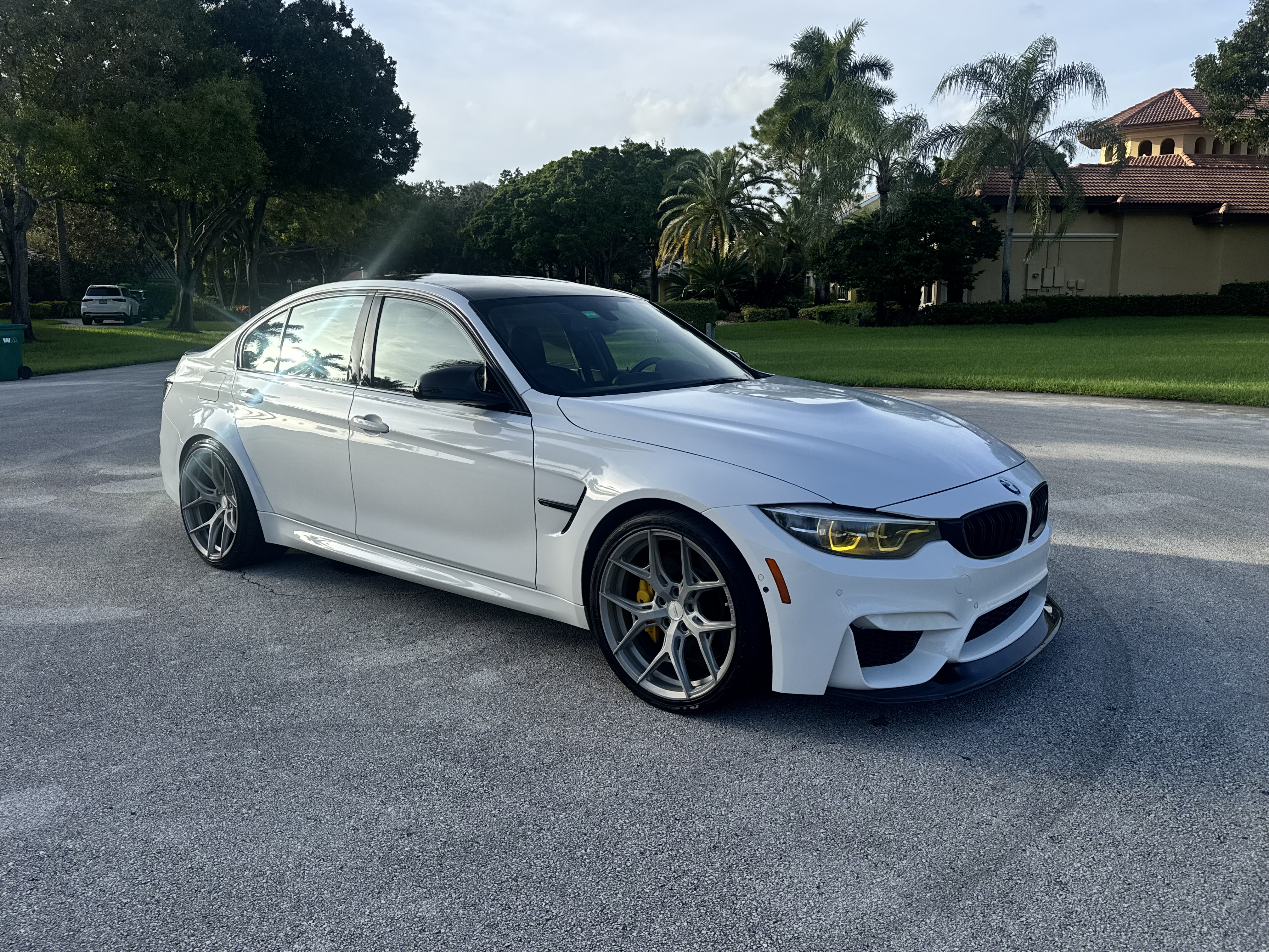 Used 2018 BMW M3 w/ Executive Package RWD image 2