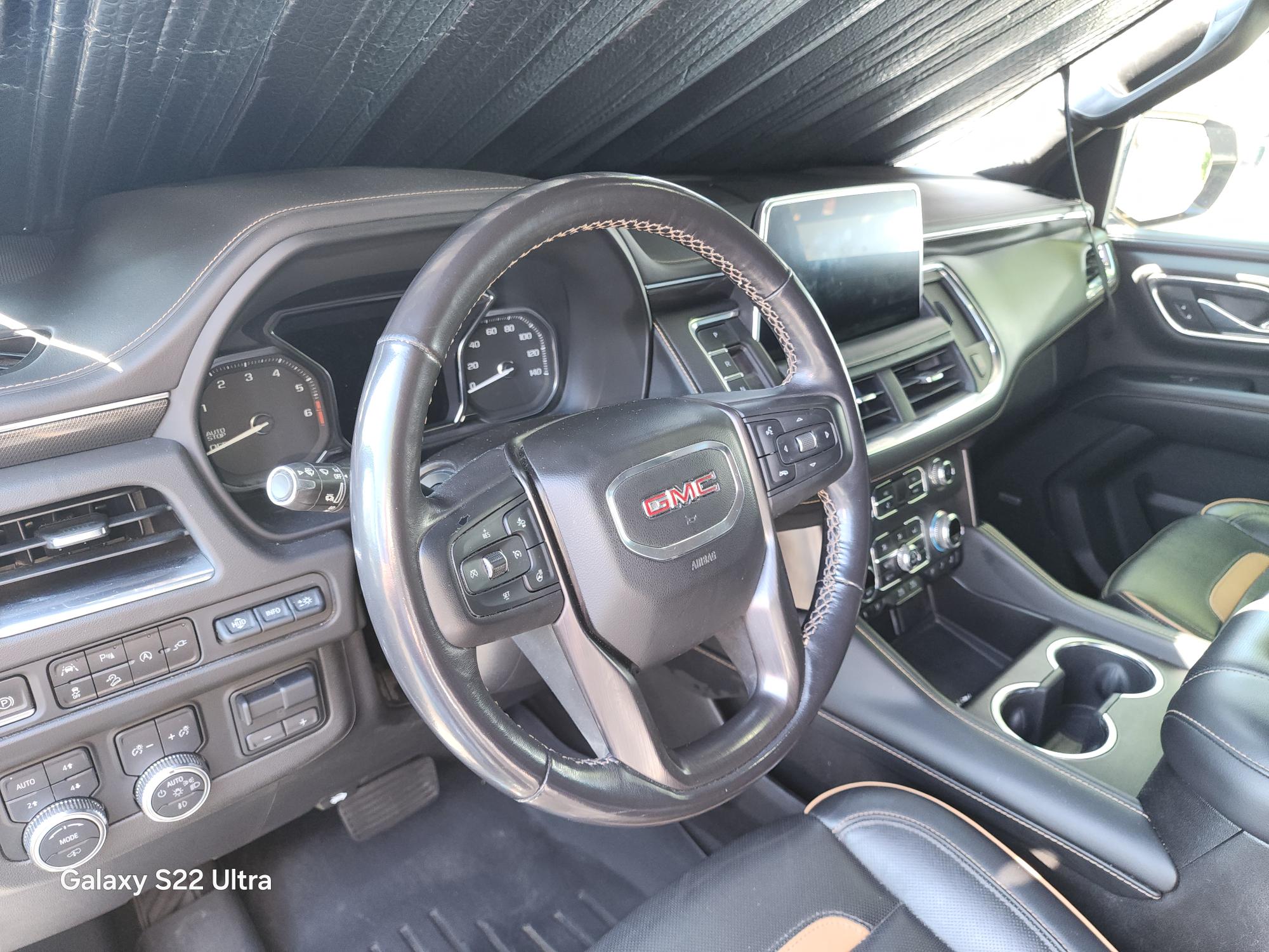 Used 2021 GMC Yukon AT4 w/ AT4 Premium Plus Package AWD/4WD image 10