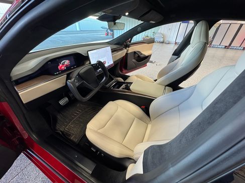 Used 2022 Tesla Model S Standard Range image 13