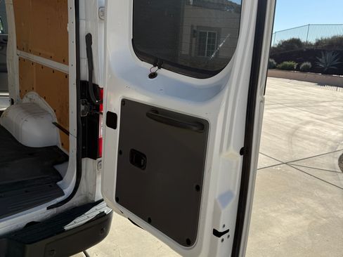 Used 2016 Nissan NV 3500 SV w/ Technology Package image 11