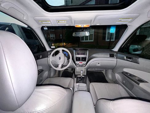 Used 2009 Subaru Forester 2.5X Limited image 10