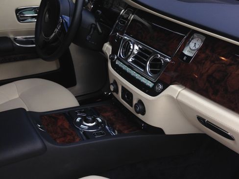 Used 2013 Rolls-Royce Ghost image 6