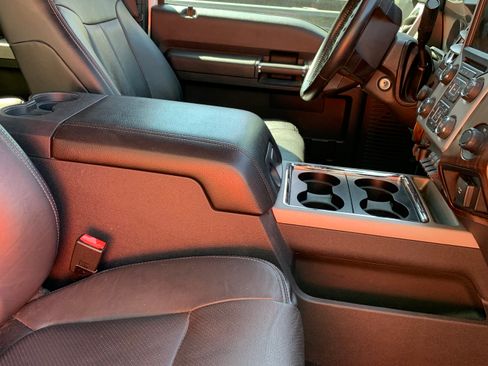 Used 2016 Ford F250 Lariat w/ Lariat Ultimate Package image 13