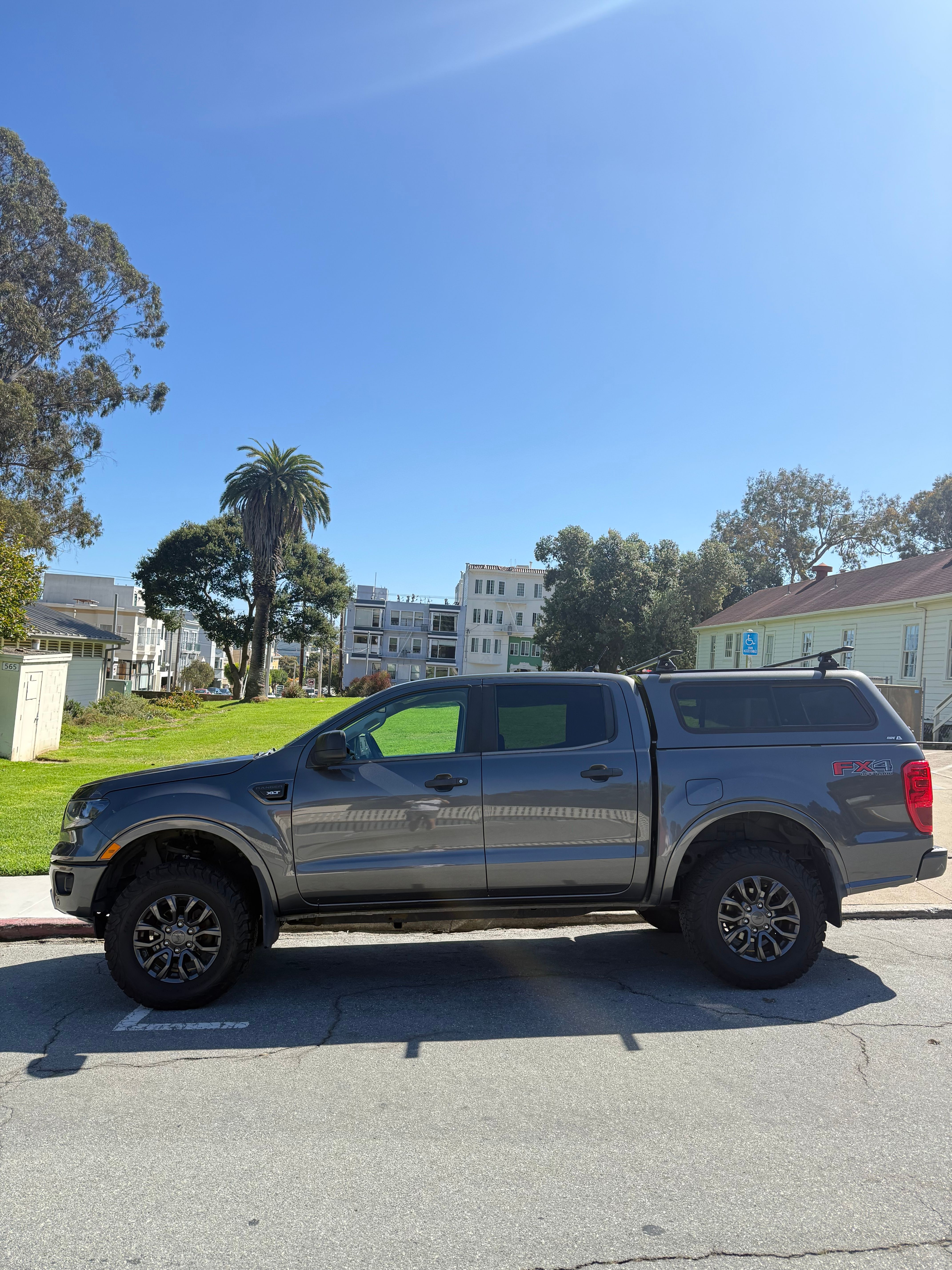 Used 2019 Ford Ranger XLT w/ Equipment Group 302A Luxury AWD/4WD image 4