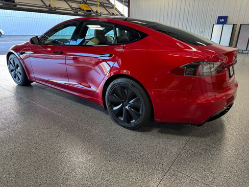Used 2022 Tesla Model S Standard Range image 9