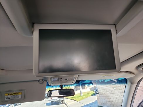 Used 2011 Honda Pilot Touring image 10