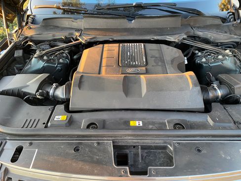 Used 2017 Land Rover Range Rover image 8