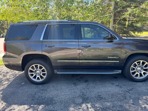 Used 2015 GMC Yukon Denali w/ Open Road Package RWD image 4